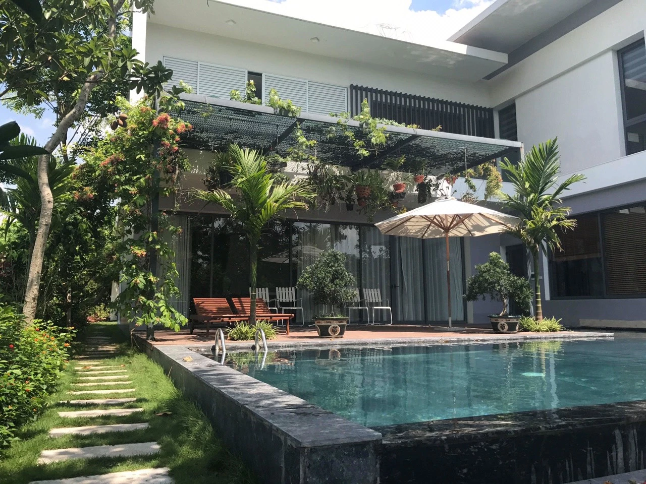 VILLA 04 PHÒNG NGỦ- FLAMINGO ĐẠI LẢI RESORT (FLM011)