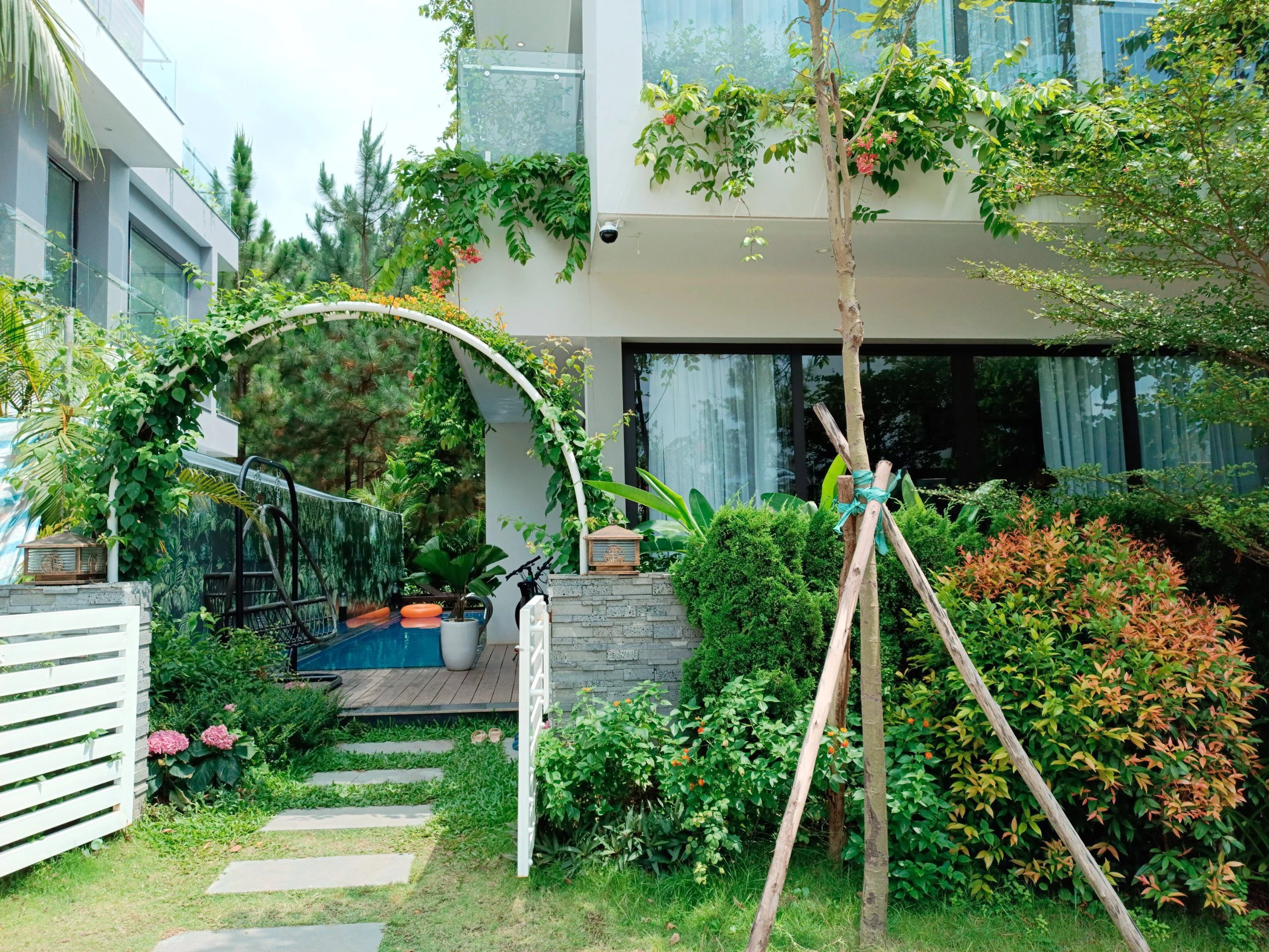 VILLA 03 PHÒNG NGỦ- FLAMINGO ĐẠI LẢI RESORT, MỚI, SANG TRỌNG, TIỆN NGHI (FLM026)