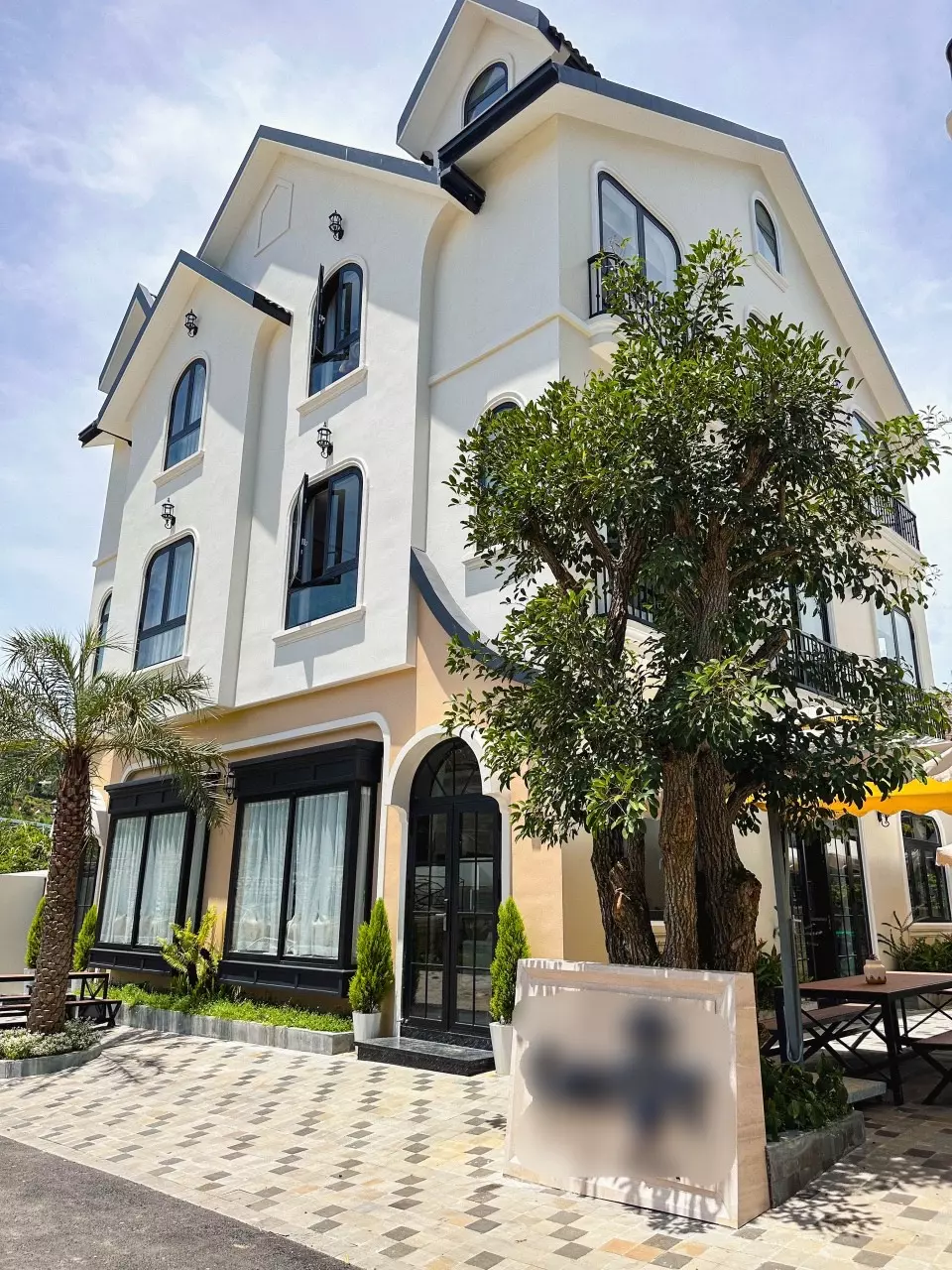 WHITE 8 VILLA SONG LẬP ĐÀ LẠT, 8 PHÒNG NGỦ, PHƯỜNG 3 (VLTQ138)